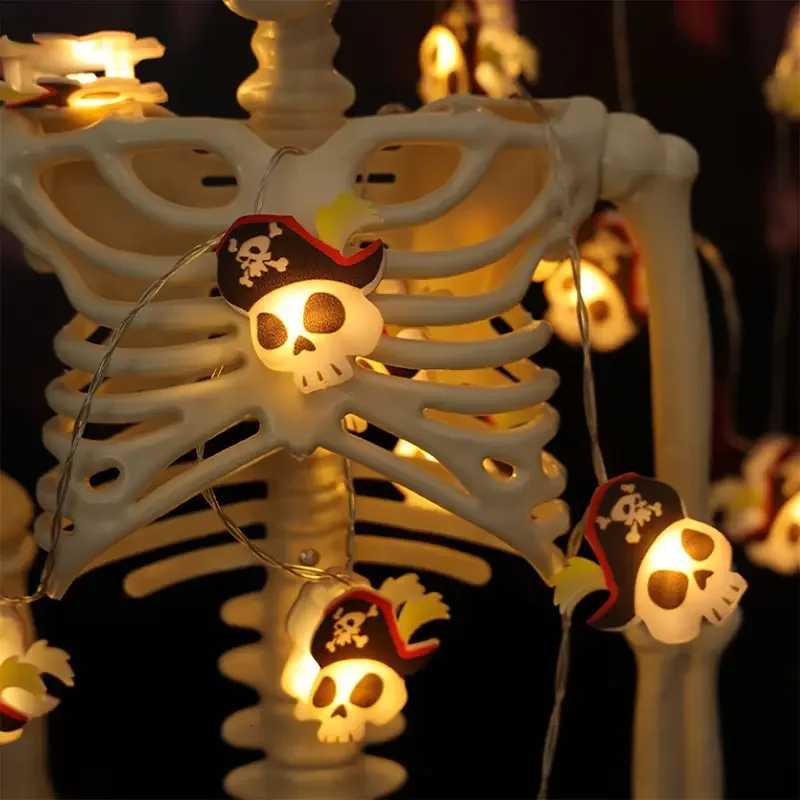 1pc Halloween Pirate Skull String Light 10/20LED Hanging Atmosphere Lamp For Home Haunted Houses Indoor Festival Party Decoration XJ250804