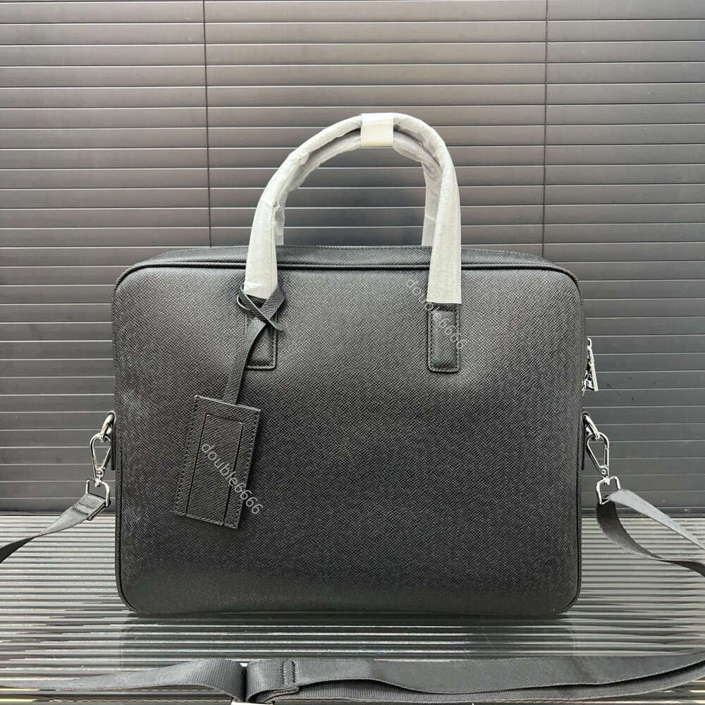 Mens Leather Briefcase Computer Bag Crossbody Handbag Designer Laptop Bags Solid Color Stylish Large Tote Bag Messenger Bags Commuter Bags luxury document case