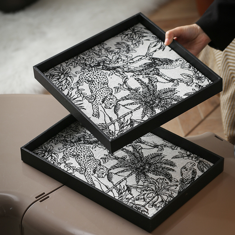 Luxury Light Leather Decorative Tray Square Living Room Tea Table High-End Aromatherapy Perfume Cosmetics Storage Tray 250805