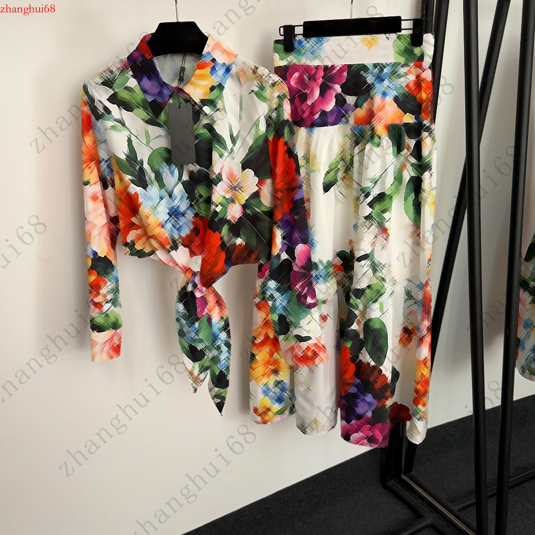 Women's Designer Summer New Beach Travel Outfit High-Quality Women's Two-Piece Set Short Sleeve Skirt Printed Pattern