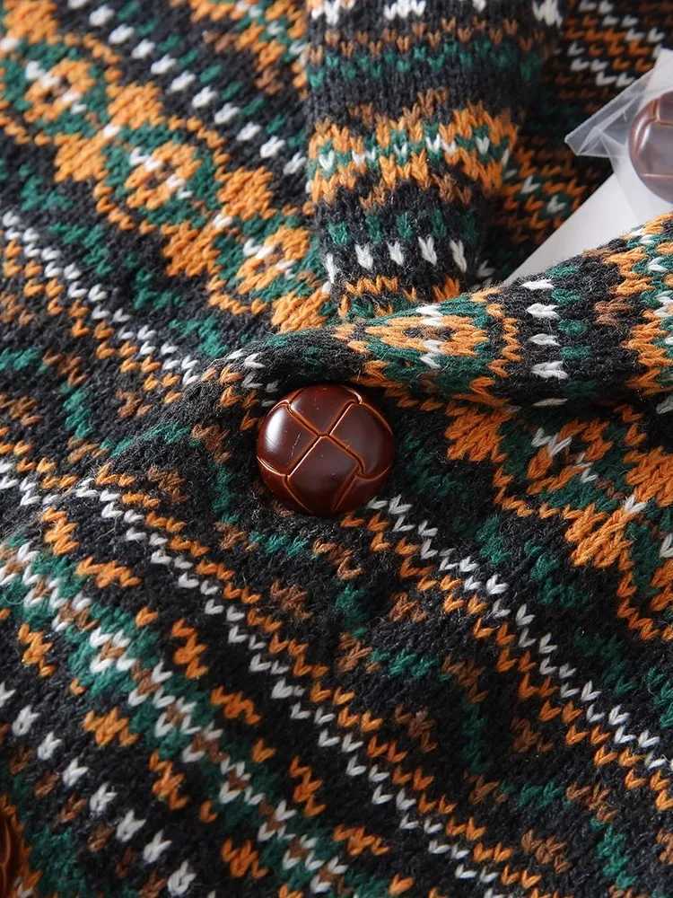 Nordic Cattle Wool Jacquard Weaving Autumn and Winter Mens Retro Fer Style Green Fruit Collar Knitted Cardigan JacketsXJ250805