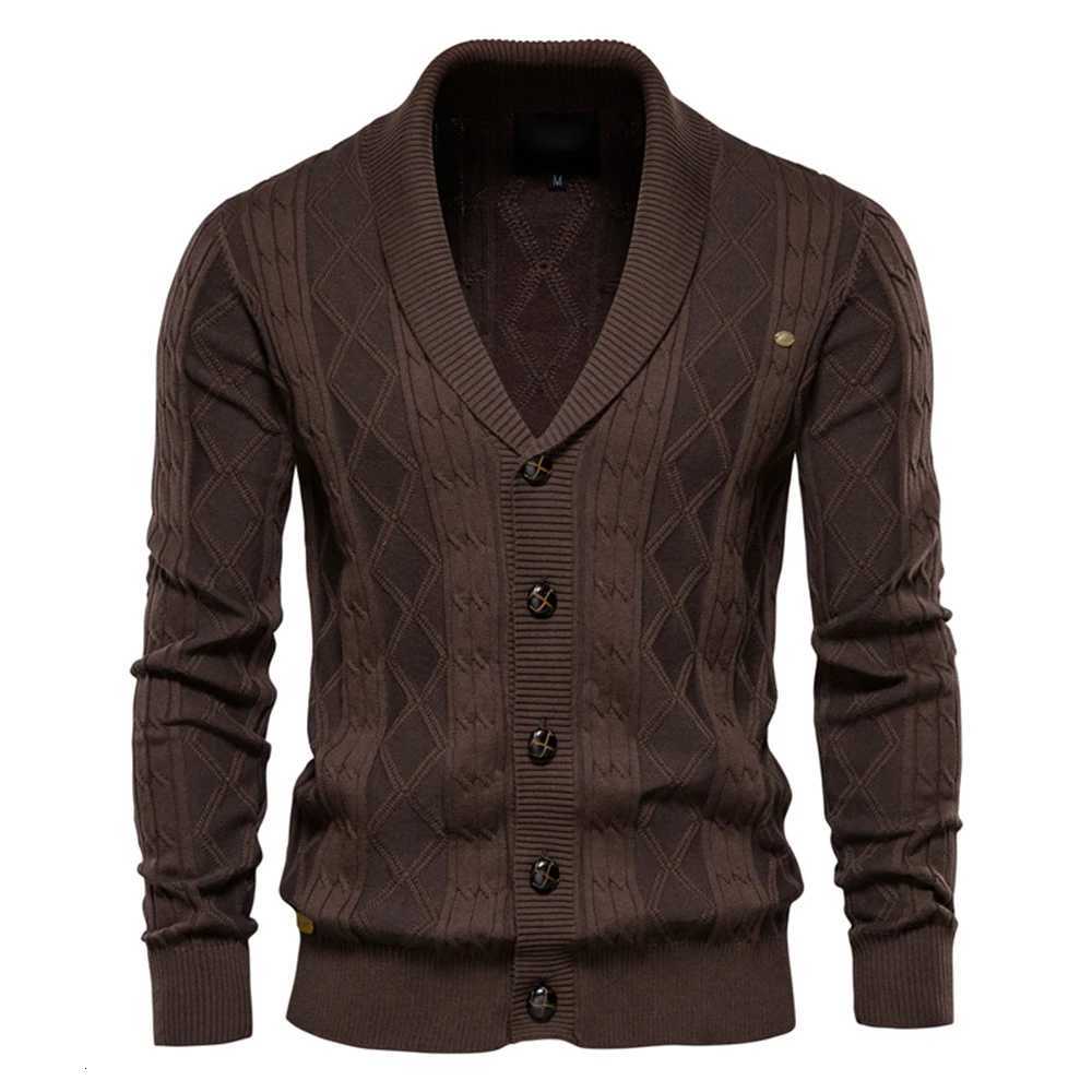 New Men Japanese Style Cardigan Coat High Quality Jacquard V Neck Solid Color Long Sleeve Sweater Jacket Fashion Outerwear M-3XL XJ250805