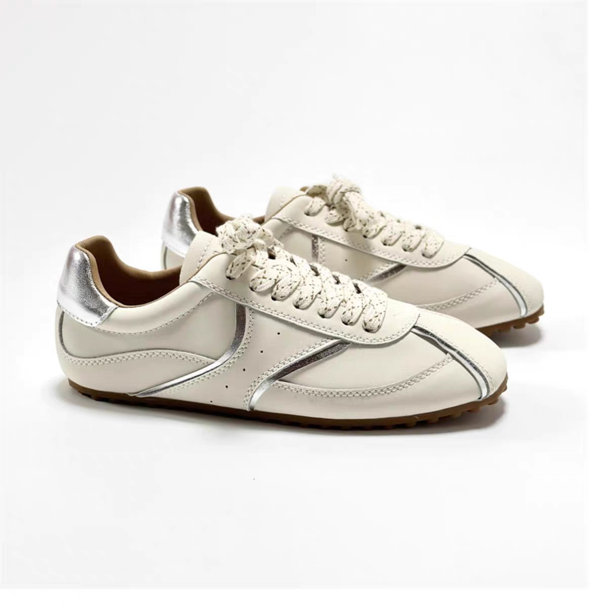 2025 hot new free shipping designer shoes for womens casual shoes beige outdoor sneakers sport shoes Soft soled fashionable casual board shoes