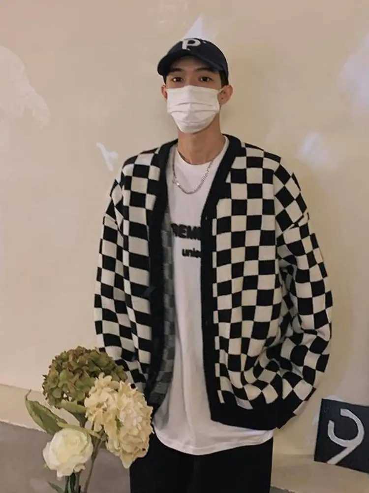 Gmiixder Autumn Vintage Checkerboard Cardigan Long-sleeved Button Sweater Mens Preppy Casual Knitwear Jacket Unisex Streetwear XJ250805