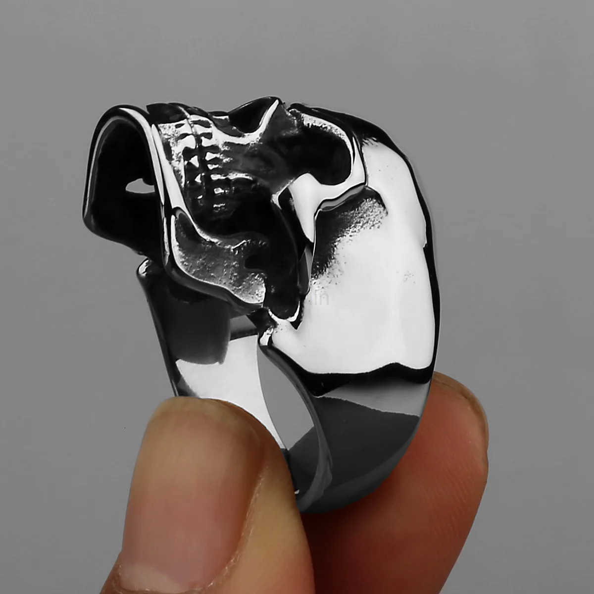 316L Stainless Steel Skull Ring for Men Finger Jewelry Punk Goth Accessories Size 8-14 M250805