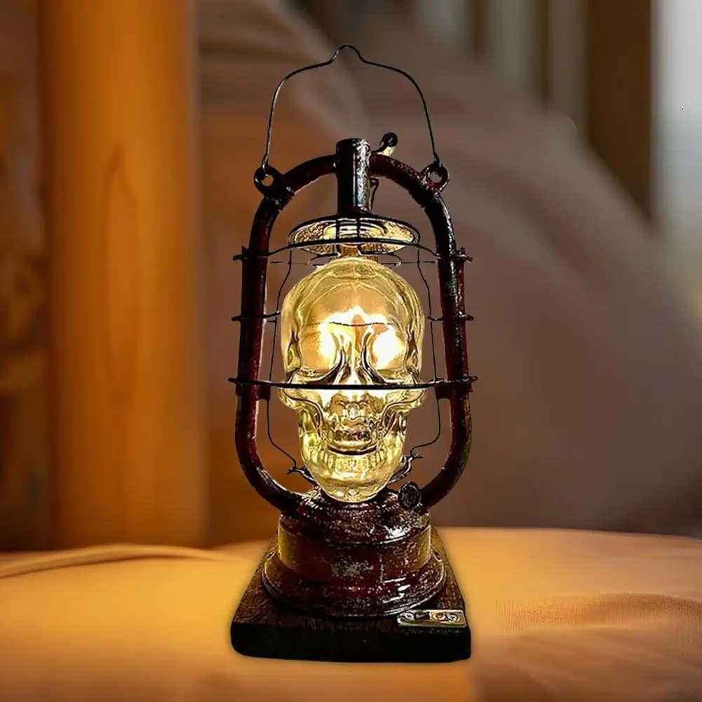 Table Lamp Skull Lamp Vintage Skull Lantern Table Lamp Retro Mini Glass Desk Light Soft Glow Hanging Lantern Decoration XJ250804