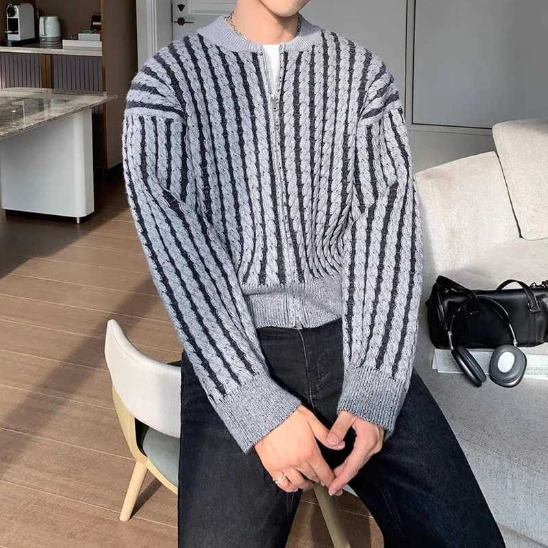 2025 New Casual Slim Fit Knit Cardigan Tops Men Fashionable Zipper Sweater Coats Fall Vintage Crochet Knitting Sweater Mens Coats XJ250805