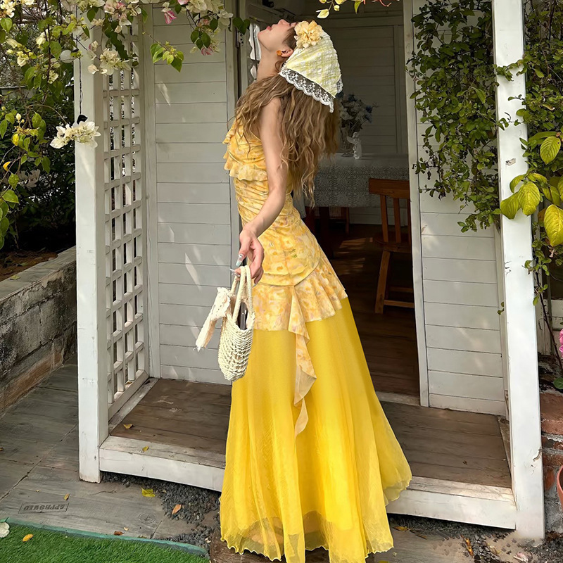 2025 Summer Dopamine Summer trend Sweet Vacation Style Ruffle Flower Dress Women's Waist Irregular V-neck Tank Top New Designer Dress