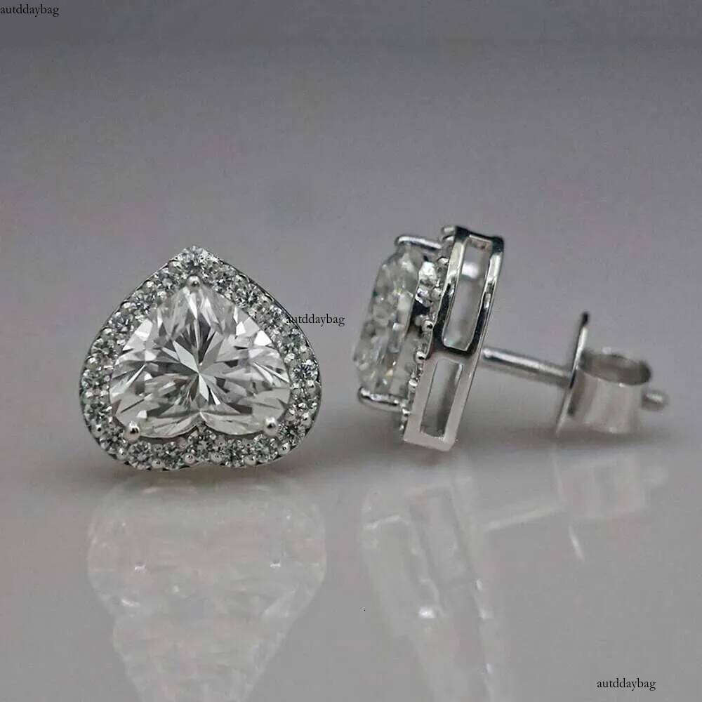 0.5/1/2Carat Heart Cut Moissanite Stud Earrings for Women Sterling Sier D Color Halo Dia Studs Ear with Gra Certifcate