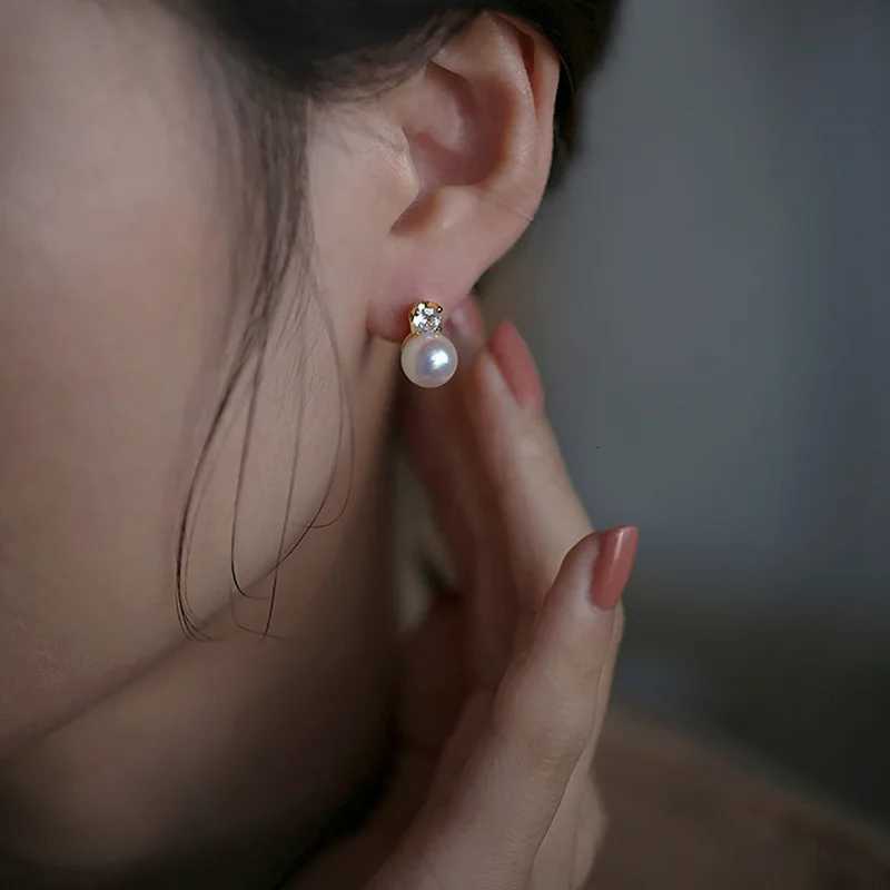 Exquisite Micro Zircon Setting Simulated Pearls Stud Earrings For Women Advanced Design Vintage Gold Color Party Jewelry OL N611 Y250804