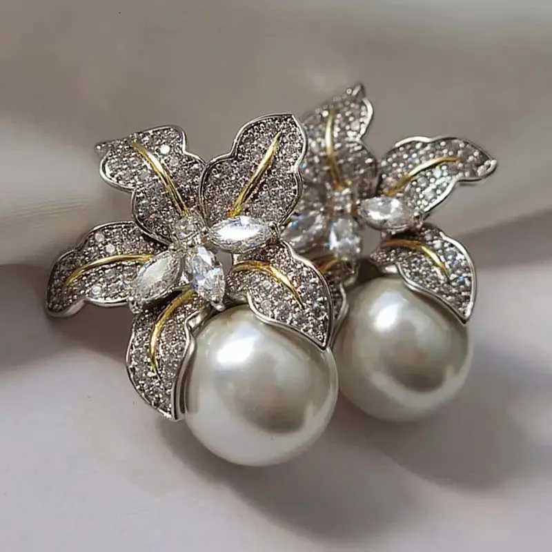 Fashion Silver Color Imitation Pearl Earrings For Women Luxury Sparkling Zircon Flower Temperament Earrings Wedding Jewelry Y250804