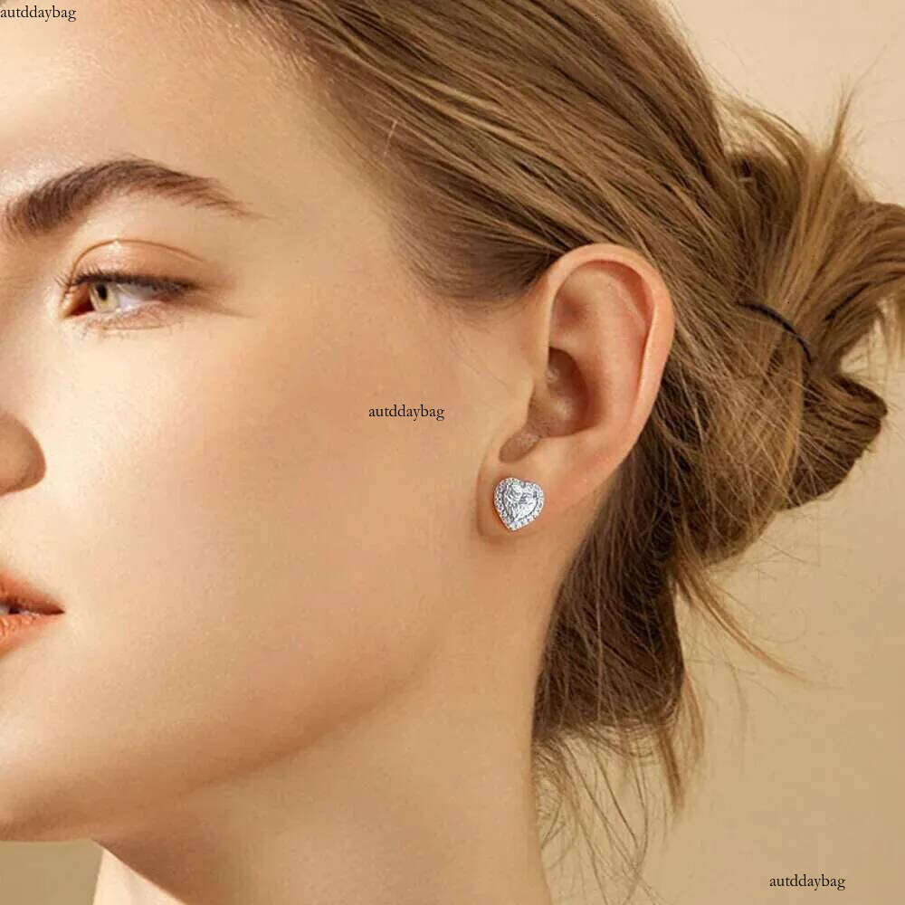 0.5/1/2Carat Heart Cut Moissanite Stud Earrings for Women Sterling Sier D Color Halo Dia Studs Ear with Gra Certifcate