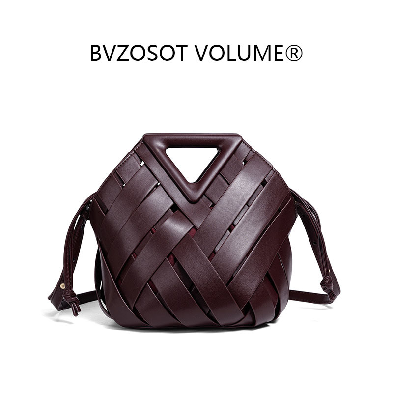 Large-capacity handbags triangular bags new styles hand-held clip bags diamond-patterned woven evening bags