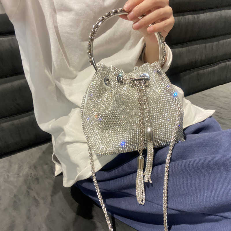 Evening Bags Women s Bag 2025 New Hot Diamond Bucket Round Handle Handbag Single Shoulder Diagonal Chain Small with 250805