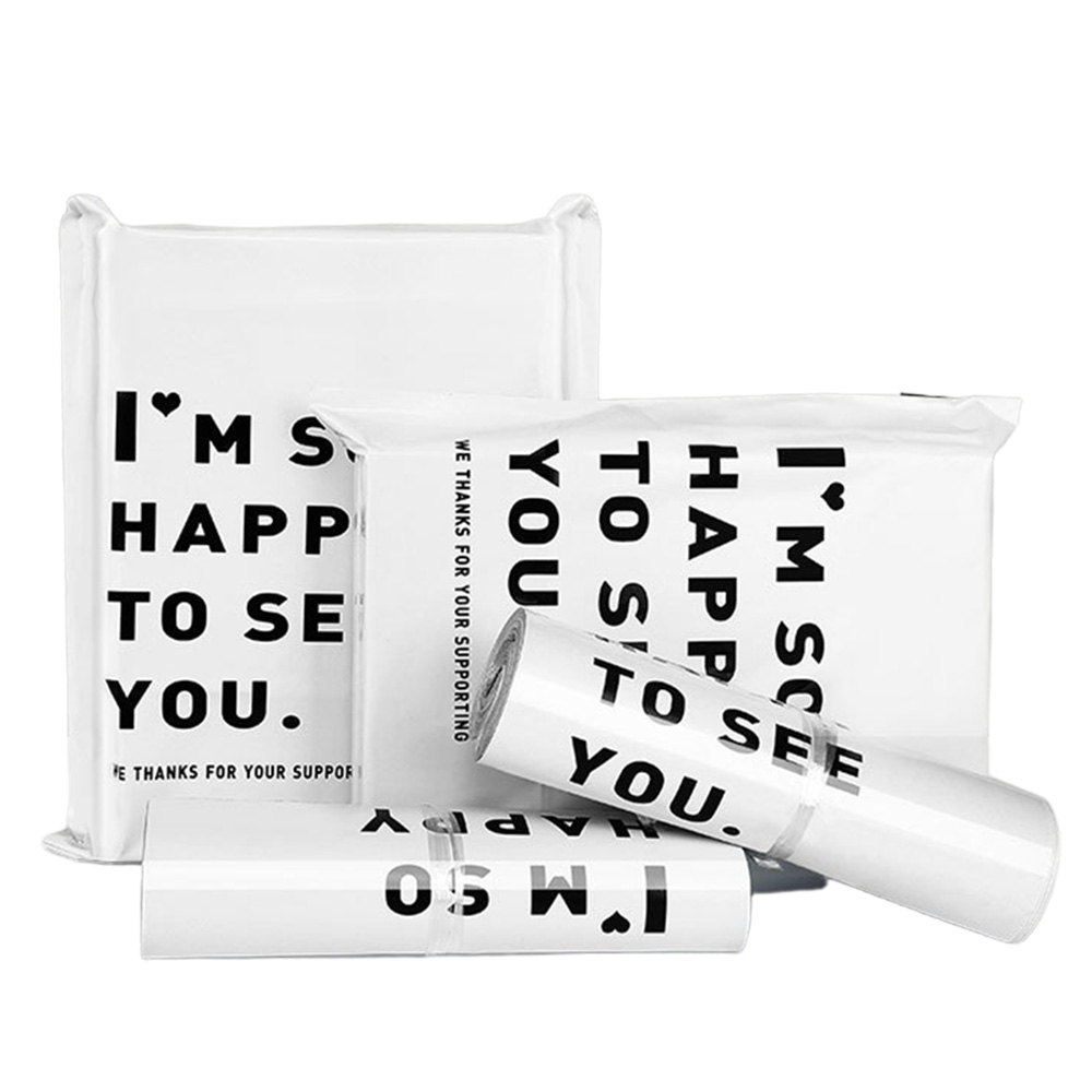 Eco-Conscious Recycled Mail Bag for Environmentally Friendly Deliveries