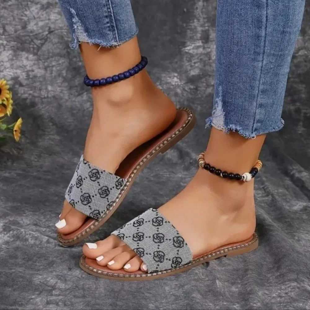 2024 New Womens Slippers Flat Sandals Peep Toe Ladies Casual Slides Female Beach Slippers Flat Shoes Woman Luxury Sandals W250805