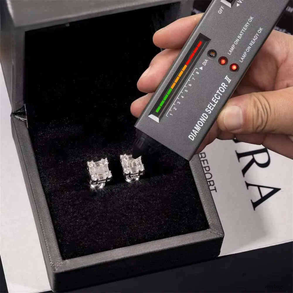 Wholesale Price Factory Directly High Quality Hip Hop Baguette Moissanite Studs Sterling Sier Dia Earring