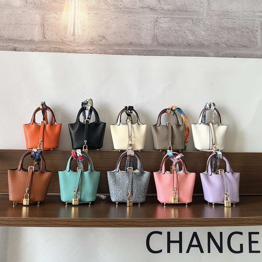 Mini Basket Bag Pendant Microfiber Leather Car Keychain Women Creative Mini Bucket Bag Pendant 250805