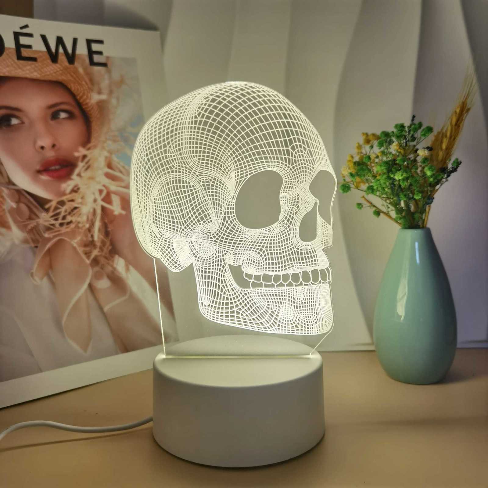 Creative USB Night Light with Skull Main Image Halloween Holiday Gift for Friends Atmosphere Decorative Light XJ250804