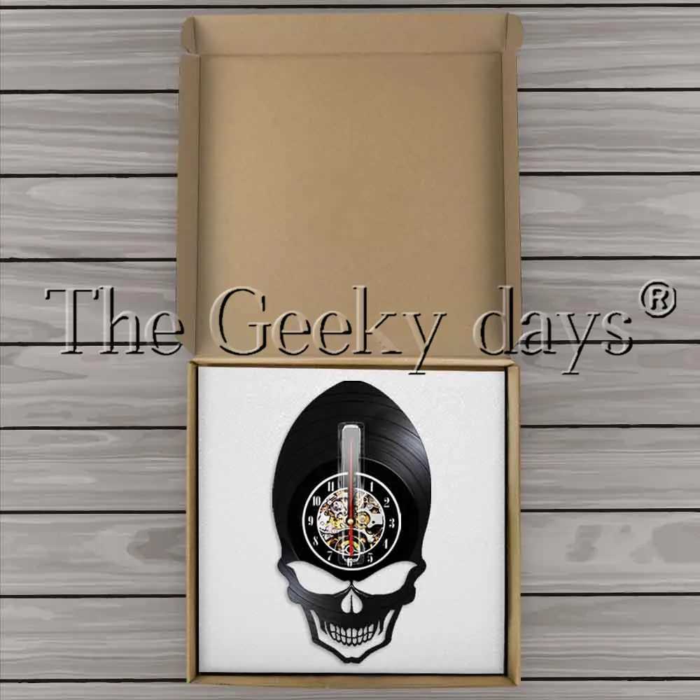 Alien Skull Vinyl Record Wall Clock Hippie Skull Wide Cheekbones Eyes Skeleton LED Night Light Halloween Horror Decor XJ250804