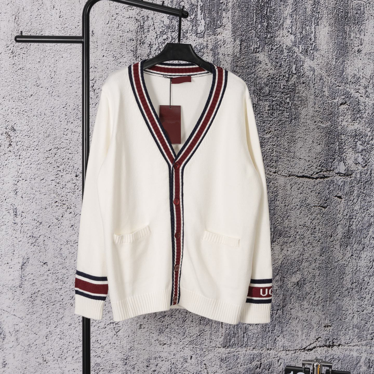Designer men's sweater High end Brand Men Cardigan 2024 Autumn Winter New Collection Fashion Casual V-neck Knitted Sweater Trendy splicing coat Women's sweater US M-XL