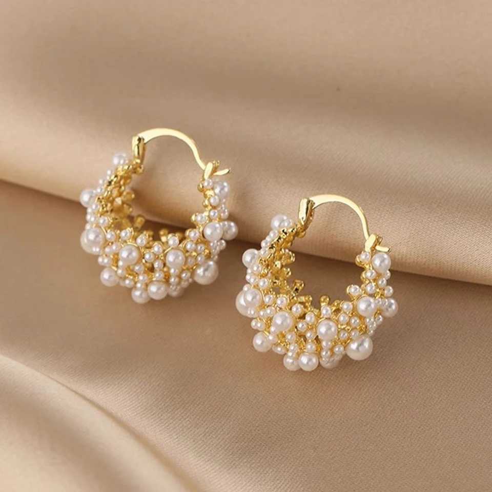 30 Irregular Metal Pearl Earrings European American Style Personalized Fashion Stud Earrings Ladies Girls Travel Accessories Y250804