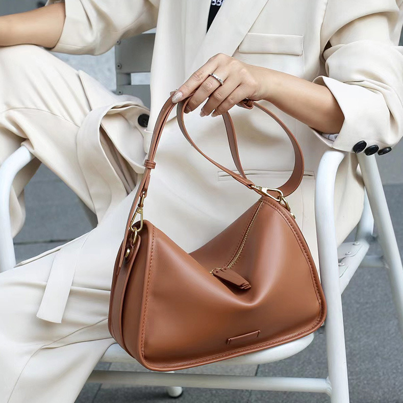 Women's Top Cowhide Shoulder Bag Free Shipping Designer Luxurious And Simple Handbag Mother's Bag Casual Large Capacity Shoulder Bag Shoppin