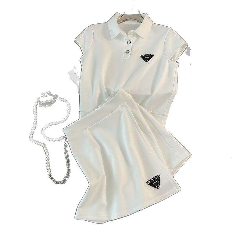 Chic Ladies' Athletic-Inspired Polka Dot Top Bottoms Combo Featuring a Refined V-Cut Hem