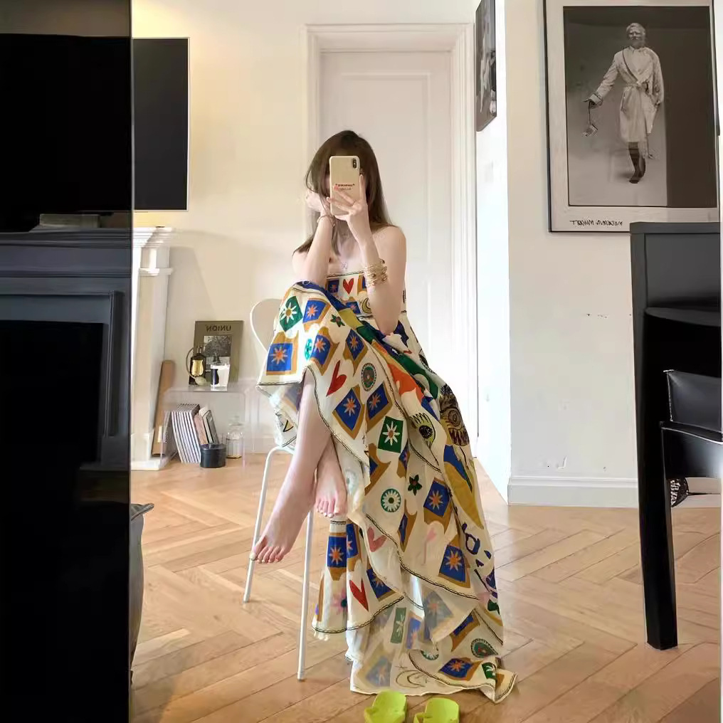 2025 Unique Graffiti Printed Lace up Dress for Women's Summer New Style Retro trend Vacation Ethnic Style Waist Beach Dress New Designer Dress