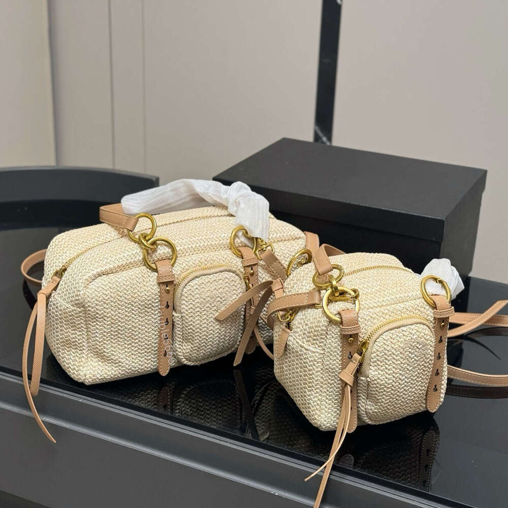 designer quality Straw tote bag Underarm Bags luxury Shoulder Bags fashion woman summer Handbag large Shopping Bags sling bag Grass weaving beach bag travel bag