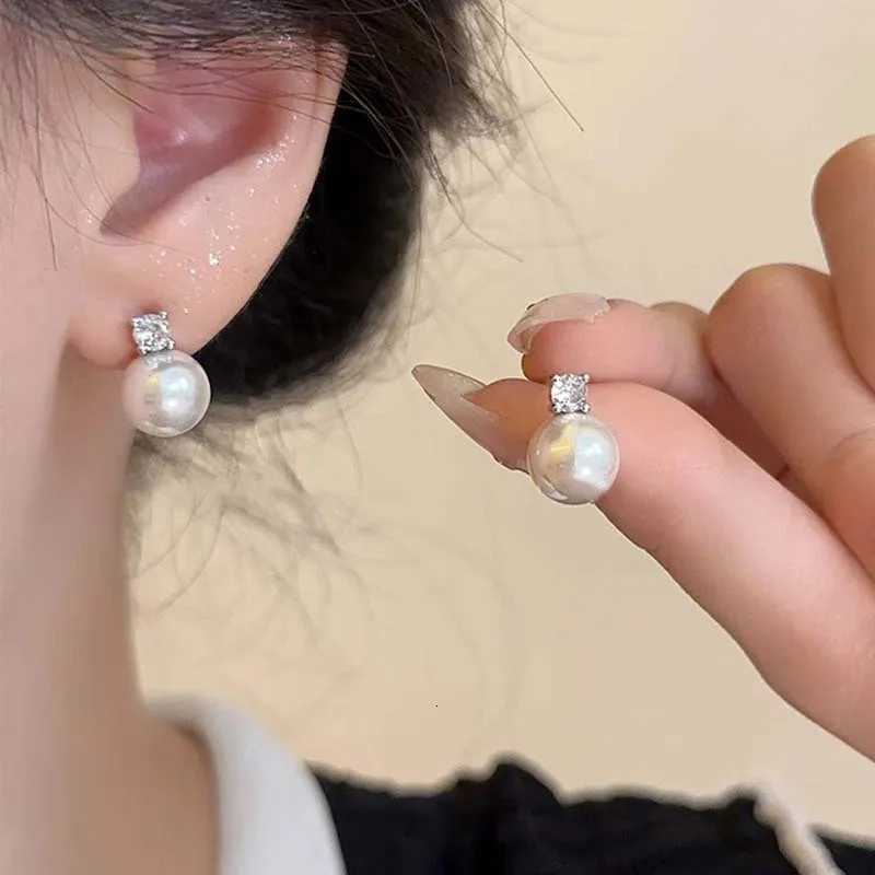 2024 New Arrival White Pearl Zircon Stud Earrings For Women Elegant Sweet Simulated-Pearl Temperament Earrings Jewelry Gifts Y250804