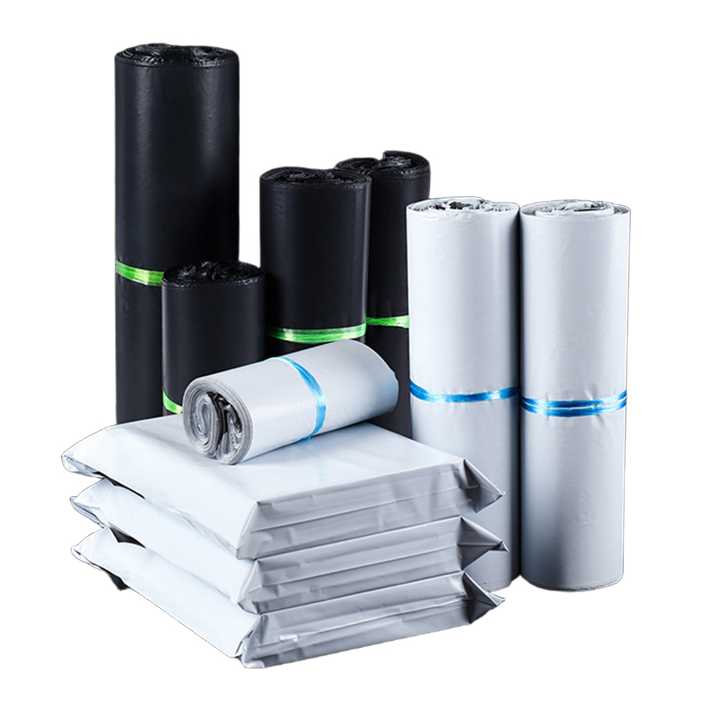 Eco-Conscious Recycled Mail Bag for Environmentally Friendly Deliveries