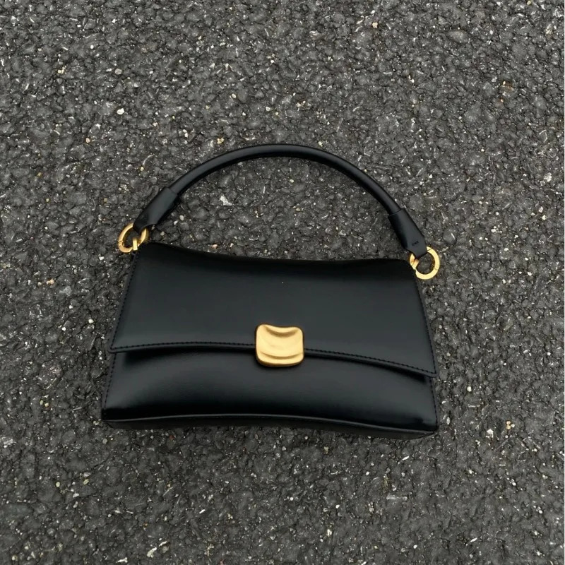 Black Flap Lock Handbags Women PU Leather Top-Handle Messenger Bag Casual Female Crossbody Bag Retro Square Shoulder Bag Purse 250801