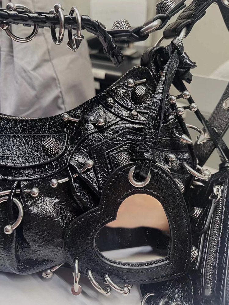 trend New Retro Multi functional Motorcycle Bag Heavy Shoulder trend Crossbody Bag Designer Bag Large Capacity Women s Shoulder Bag