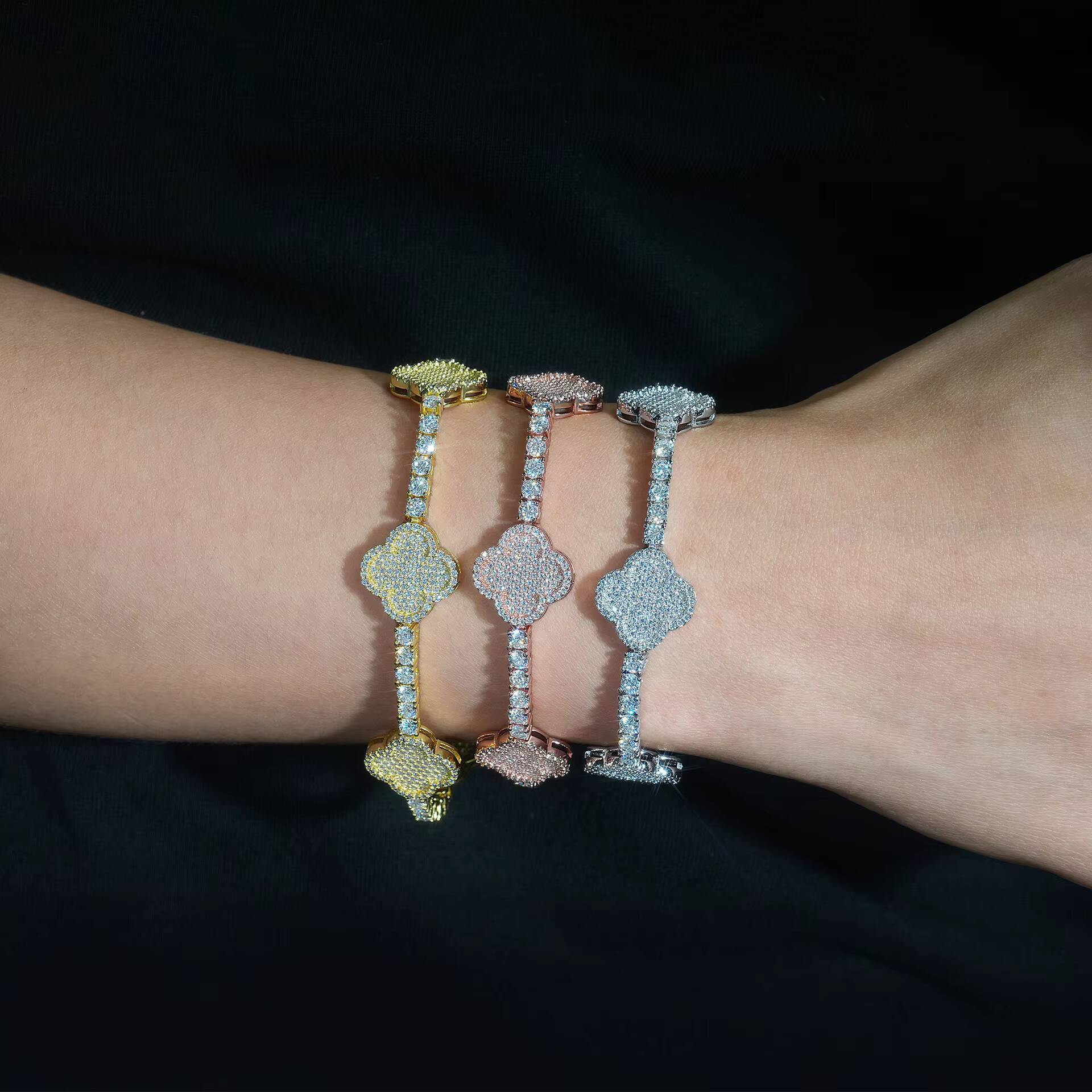 18K Gold Plated Four Leaf Clover Tennis Chain Bracelet Hip Hop Style VVS Moissanite Diamond Tennis Bracelet for Women and Men