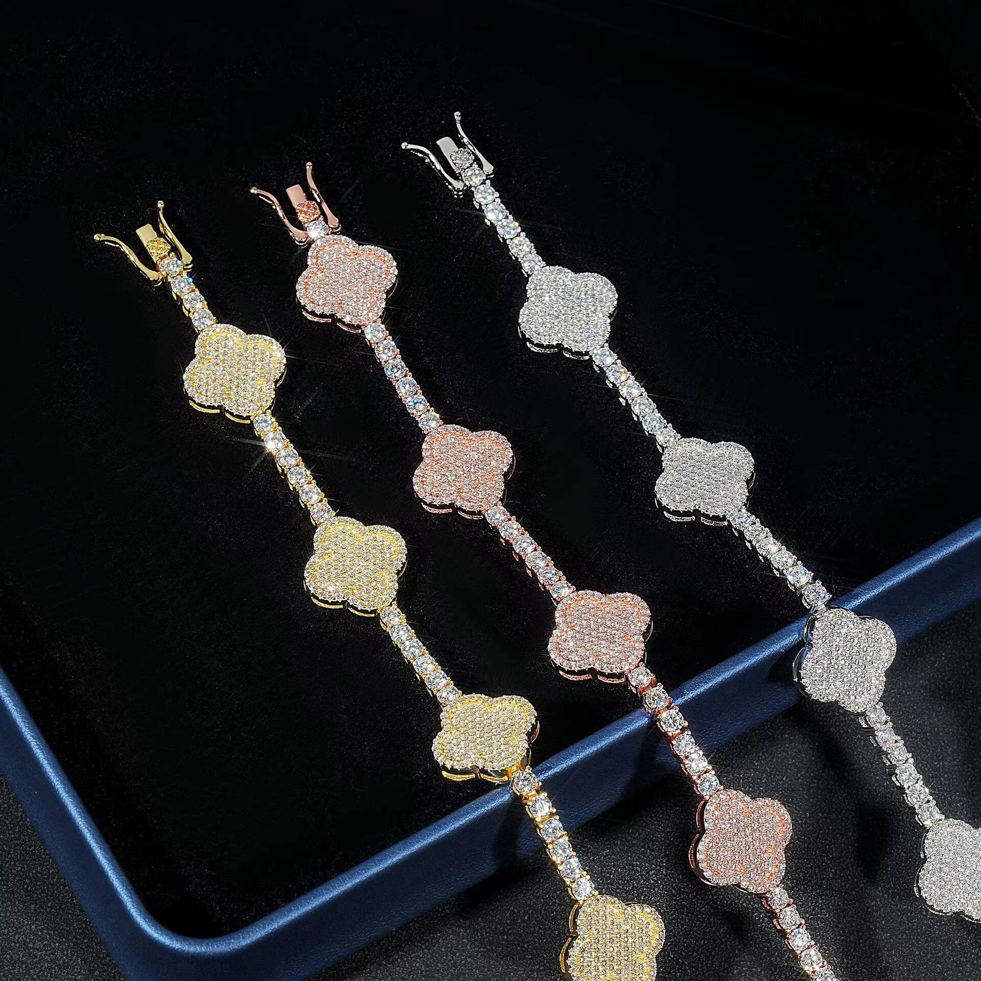 18K Gold Plated Four Leaf Clover Tennis Chain Bracelet Hip Hop Style VVS Moissanite Diamond Tennis Bracelet for Women and Men