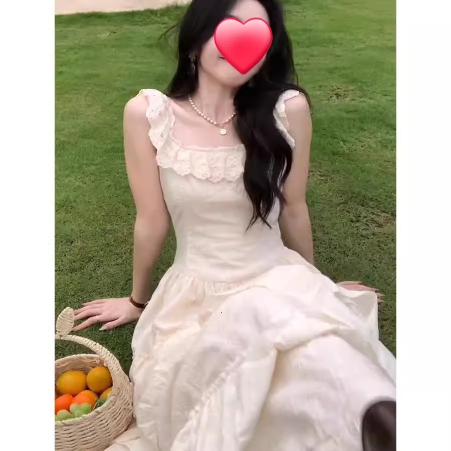 2025 Summer French Style Stunning Lace up Dress fashion for Women's Beach Vacation Birthday Princess Dress Fluffy Cake Long Dress New Designer Dr