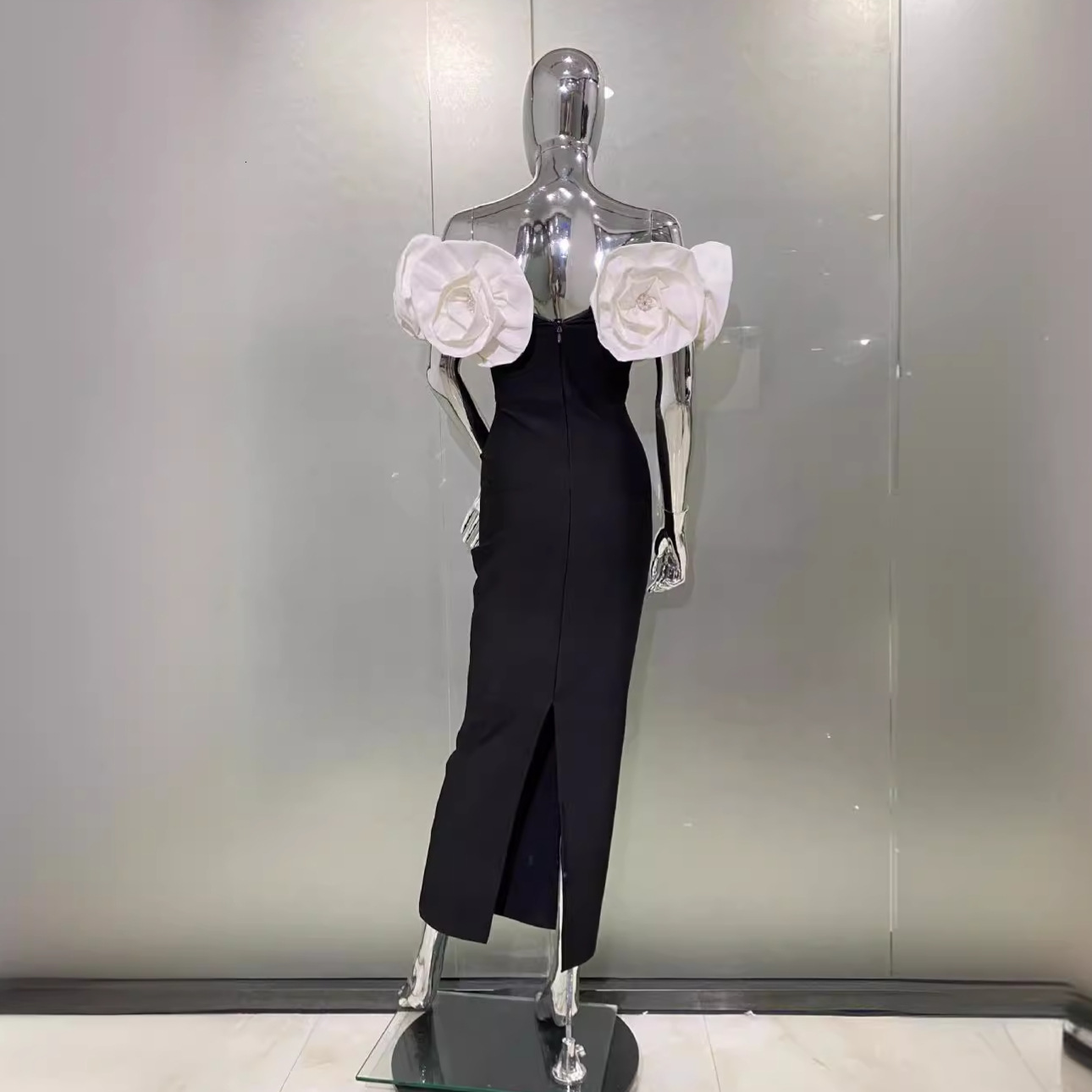 2025 hot selling 3D large flower off shoulder tight dress, fashionable and elegant party trend bandage dress, new designer dress