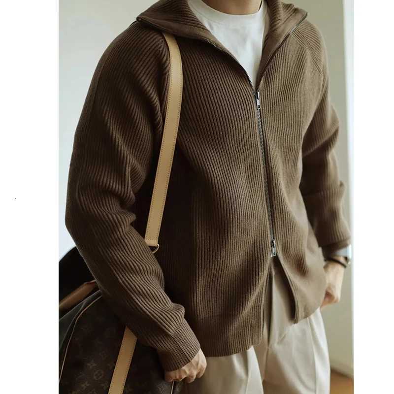 Autumn Clothing Mens Luxury Knitted Stand Collar Cardigan Casual Streetwear Solid Color Long Sleeve Knitwear Retro Jacket M-2XL XJ250805