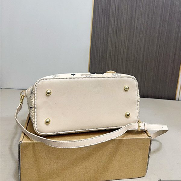 The new shopping bag is perfect for carrying It can fit an iPad, making it versatile and practical