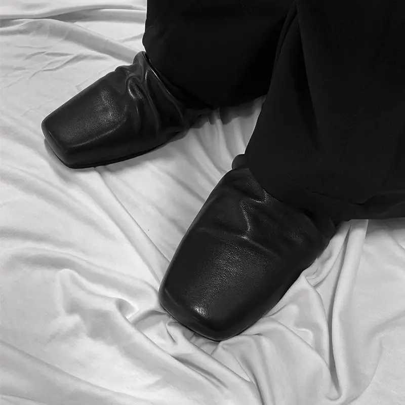 Niche Versatile Casual Commuter Pleated Leather Slippers Mens and Womens Bag Head Half Slippers Square Head Derby Shoes W250805