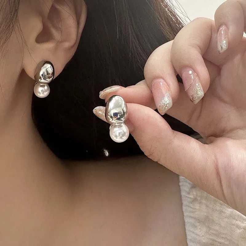 Korean Silver Color Water Drop Pearl Stud Earrings for Women Elegant Imitation Pearl Two Ways To Wear Hanging Earrings Jewelry Y250804