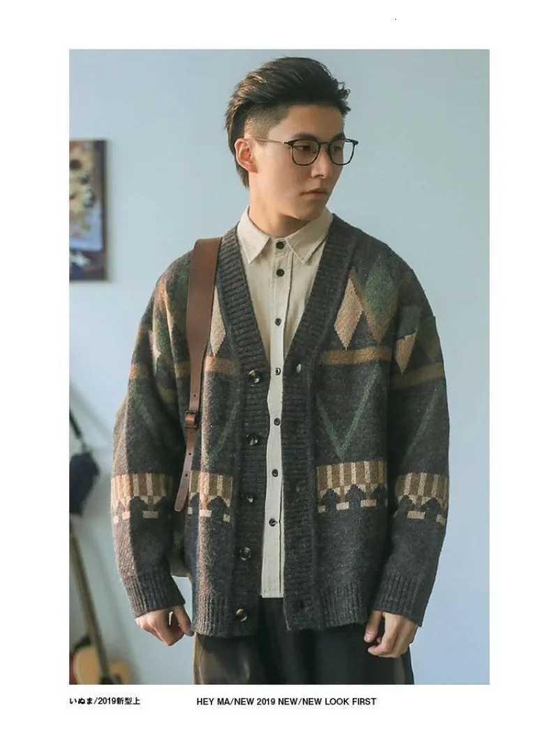 New Mens England Style Single Breasted Cardigan for Autumn and Winter Vintage Loose Color Block Knitted V-neck Cardigan for Men XJ250805