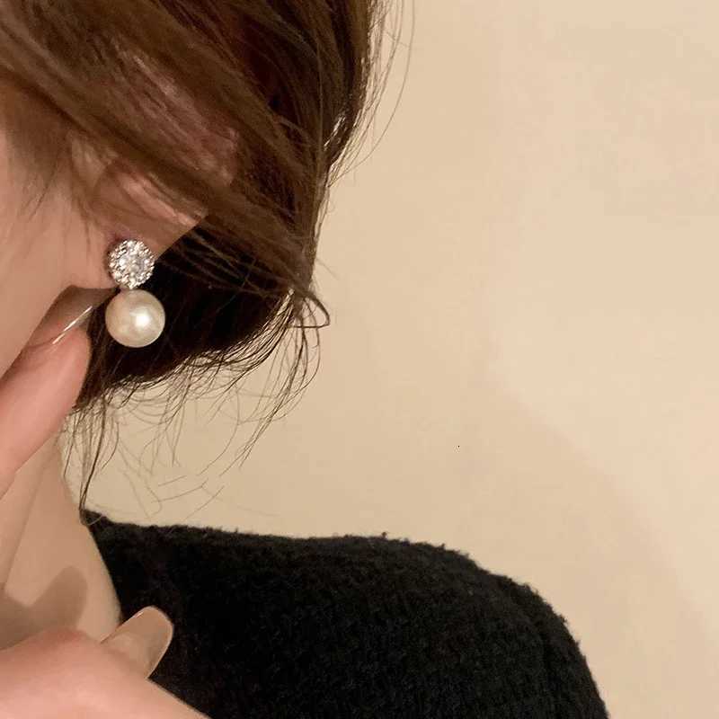Girls French Romantic Simple Inlaid Zircon Round Pearl Earrings 2025 New Fashion Jewelry Luxury Accessories for Womens Ear Studs Y250804