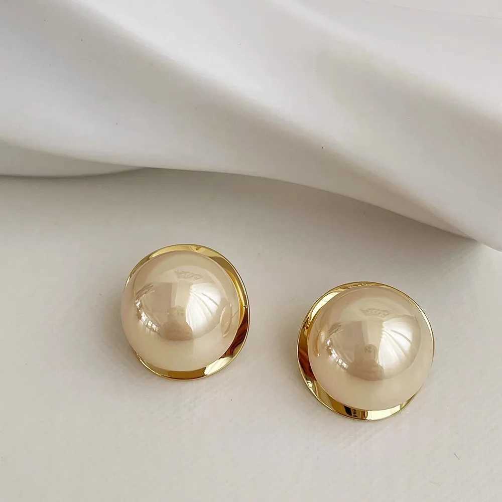 FTCY Vintage Round Gold Color Pearl Earrings for Women Luxury Simple Elegant Stud Earrings Wedding Jewelry Party Gifts Y250804