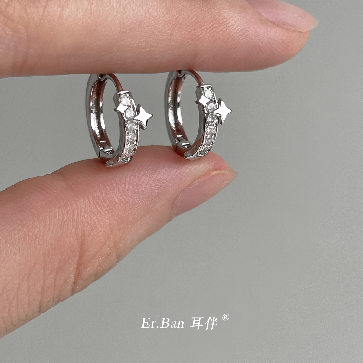 Free Shipping Designer Luxury Jewelry New Women's High-end Zircon Earrings Niche Sense Pure Silver Needle Ear Accessories