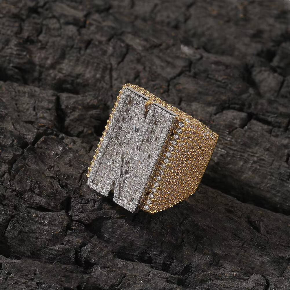 Custom Fashion Jewelry Letter Ring Exaggerate Luxury Lucky Number Signet Ring Iced Zircon Diamond Square A-Z Initial Signet Ring