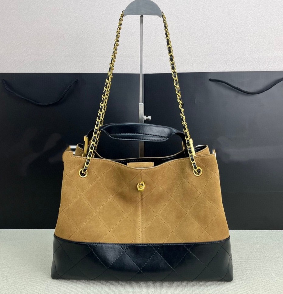 Luxury Letter designer bag women shoulder bag handbag Leather saddle bag wallet designer purses beach bag vanity bag clutch cosmetic bag business vacation