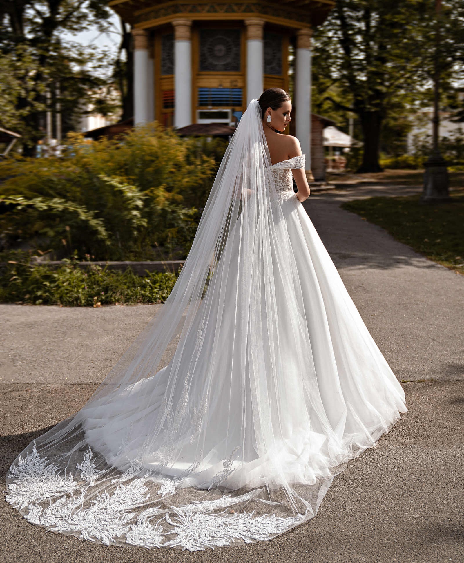 Elegant Wedding Veils Chapel Length One Layer Appliques Soft Tulle Bridal Veils Custom Made Marrige Wedding Accessories