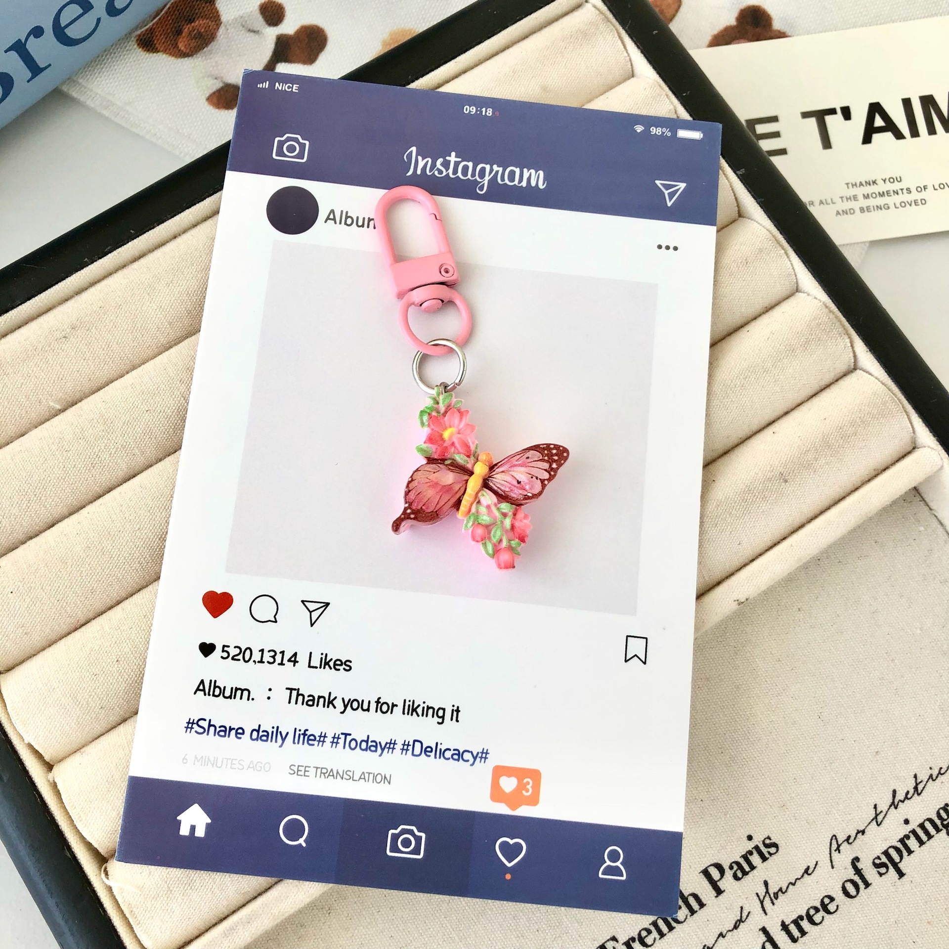 Cute flower butterfly keychain exquisite student bag pendant car keychain high aesthetic value niche pendant